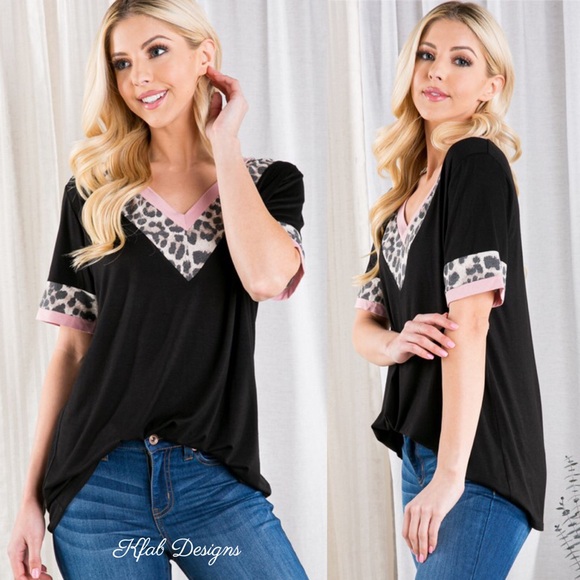 💕LAST 2! V Neck Animal Print Contrast Knit Top! - Picture 4 of 12